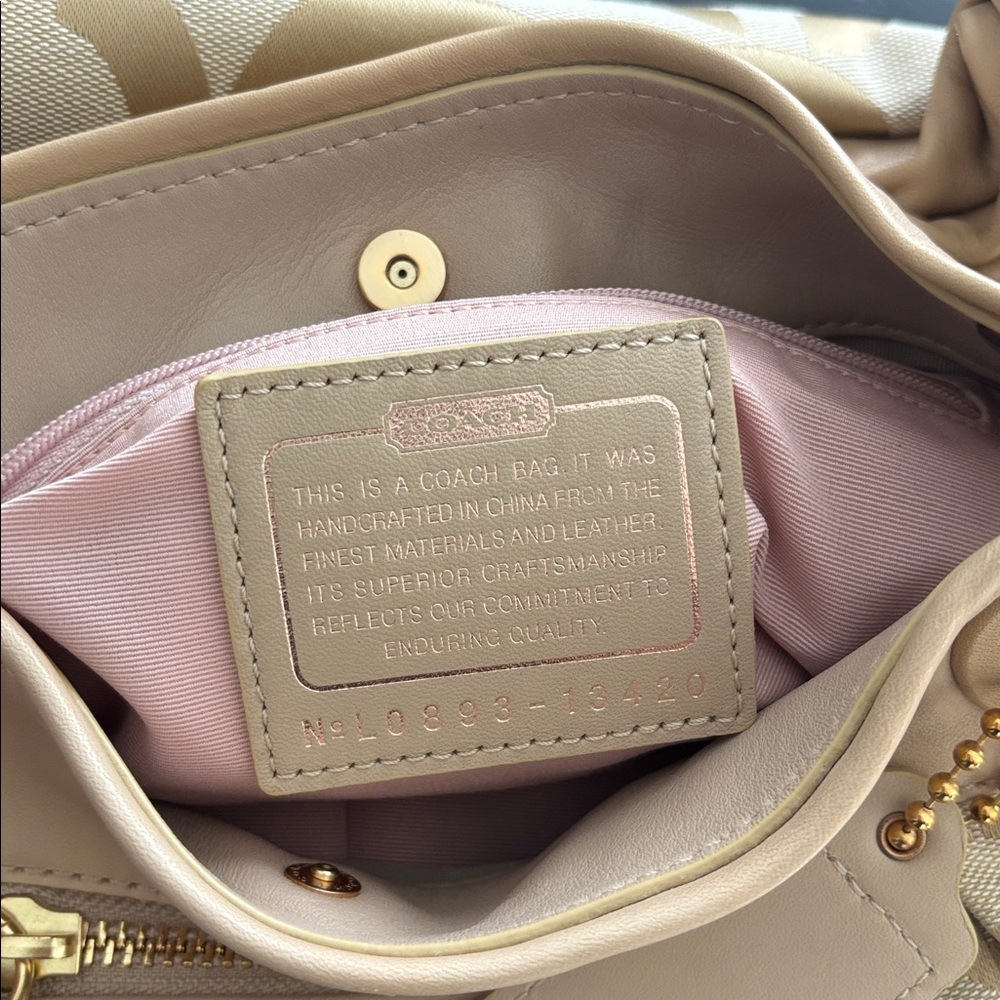 NWT Vintage Coach 13420 Beige Purse - Picture 9 of 10